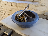 Mado - afbeelding 8 van  9