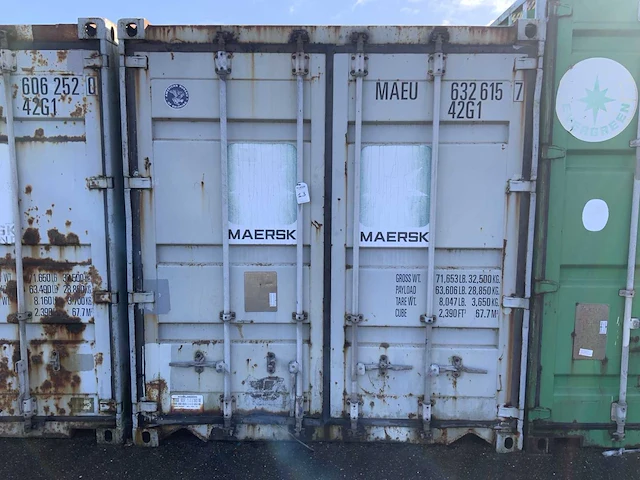 Maersk gesloten zeecontainer 40 voet - afbeelding 1 van  13