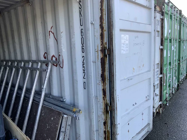 Maersk gesloten zeecontainer 40 voet - afbeelding 3 van  17