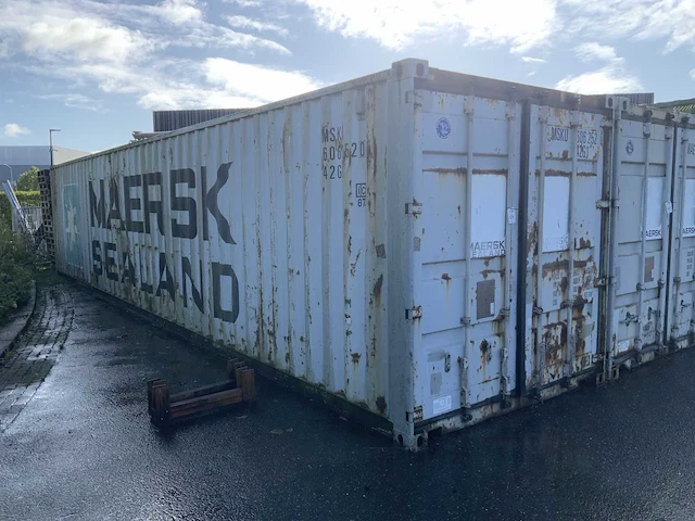 Maersk gesloten zeecontainer 40 voet - afbeelding 1 van  17