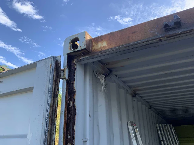 Maersk gesloten zeecontainer 40 voet - afbeelding 17 van  17