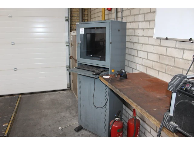 Magazijn computerkast quipo met monitor, toetsenbord, muis en scanner. afmeting 60 x 35 x 164 cm. - afbeelding 2 van  2