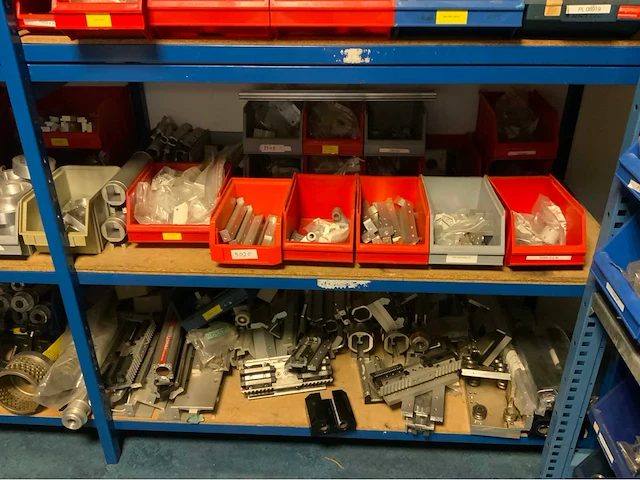 Magazijn inhoud diverse parker onderdelen 2 (c) - afbeelding 3 van  8