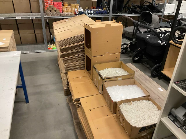 Magazijndozen (240x) - afbeelding 1 van  4