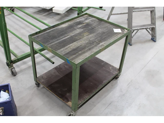 Magazijnkar met afmeting 79 x 58 x 65 cm. - afbeelding 2 van  2