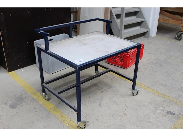 Magazijnkar met afmeting 90 x 70 x 69 cm. - afbeelding 1 van  2