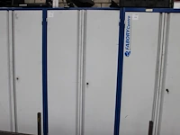 Magazijnkast gevuld met bevestigingsmaterialen w.o. bouten, moeren en ringen in diverse afmetingen. kastafm... - afbeelding 1 van  2