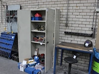 Magazijnkast met 2 deuren en afmeting 100 x 40 x 197 cm. let op: exclusief inhoud. - afbeelding 2 van  2