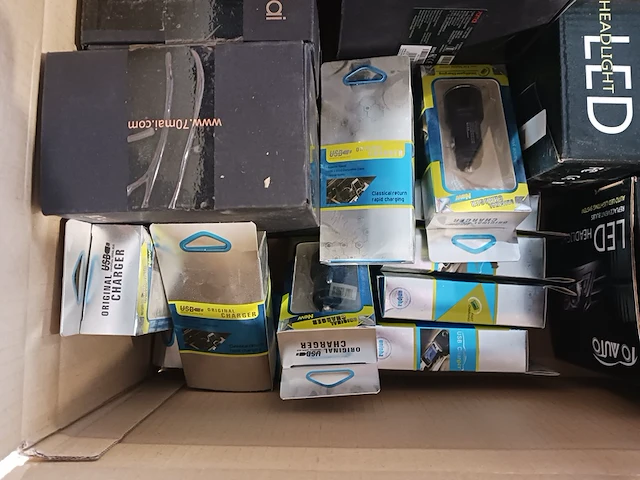Magazijnopruiming restpartij auto & elektronica - afbeelding 5 van  9