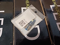 Magazijnopruiming restpartij auto & elektronica - afbeelding 8 van  9