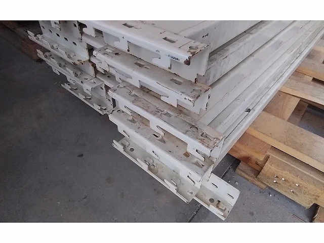 Magazijnstelling - magazijnstelling - afbeelding 5 van  5