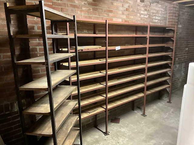 Magazijnstelling 4 secties - afbeelding 1 van  3