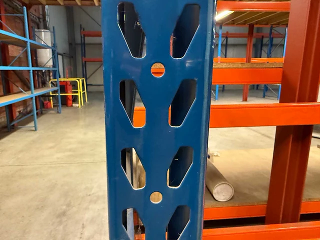 Magazijnstelling 5 secties - afbeelding 8 van  8