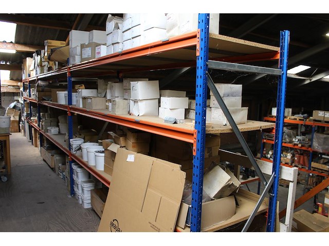 Magazijnstelling bestaande uit 10 staanders met hoogte 250 cm, 48 liggers met lengte 203 en 270 cm en 24 le... - afbeelding 1 van  3