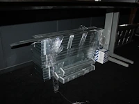 Magazijnstelling bestaande uit 15 staanders en 75 legborden. afmeting 100 x 40 x 240 cm. afhalen vanaf 11 uur. - afbeelding 3 van  4