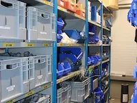 Magazijnstelling bestaande uit 19 secties van 100 x 65 cm, hoogte 2,45m. let op : ophalen na 13.00u. - afbeelding 3 van  4
