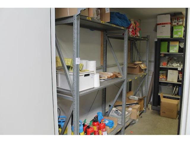 Magazijnstelling bestaande uit 3 staanders met afmeting 50 x 200 en 6 liggers met lengte 128 cm. let op: op... - afbeelding 1 van  3