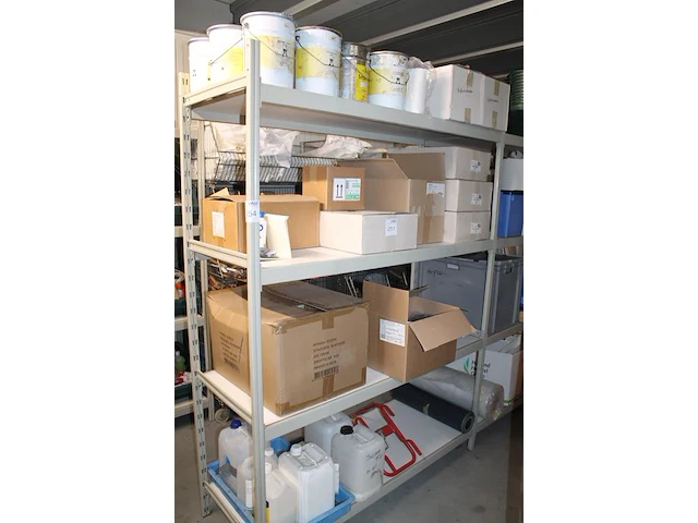 Magazijnstelling bestaande uit 9 staanders, 40 liggers en 18 legbladen. afmeting per sectie 150 / 200 x 60... - afbeelding 2 van  4