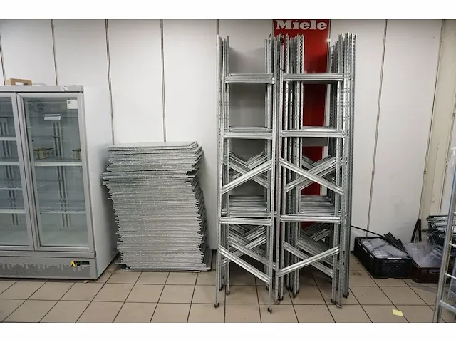 Magazijnstelling circa 50 m - afbeelding 2 van  8