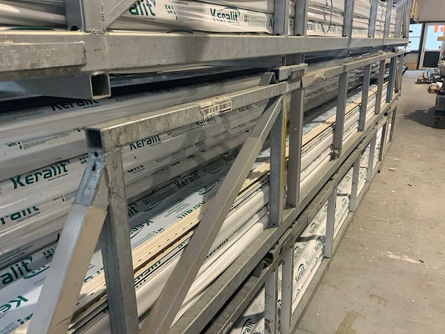 Magazijnstelling en stalen bokken 6 meter - afbeelding 2 van  10
