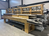 Magazijnstelling en stalen bokken 6 meter