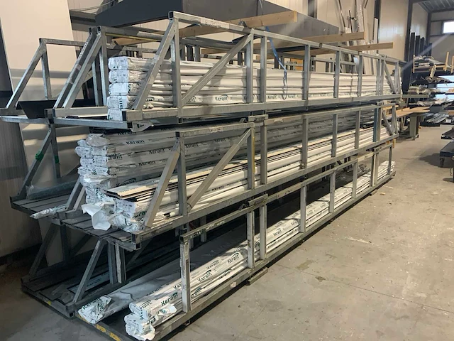 Magazijnstelling en stalen bokken 6 meter - afbeelding 3 van  10