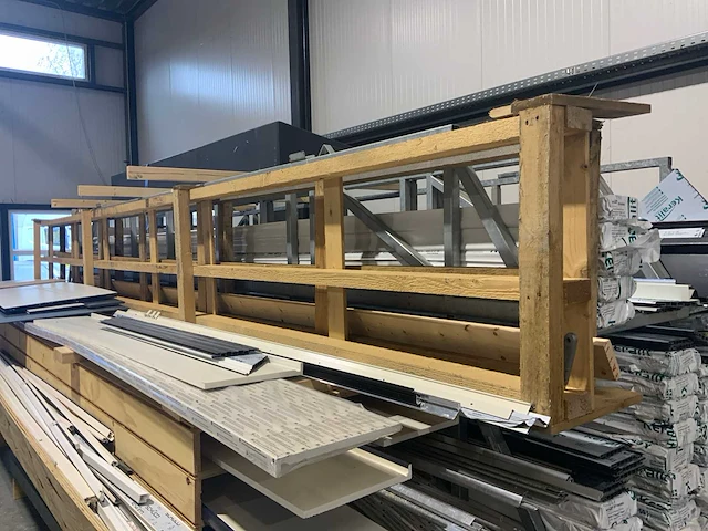 Magazijnstelling en stalen bokken 6 meter - afbeelding 5 van  10