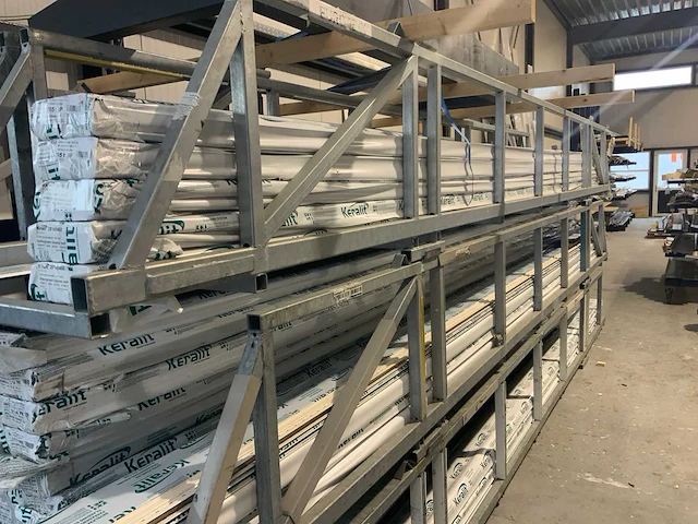 Magazijnstelling en stalen bokken 6 meter - afbeelding 10 van  10