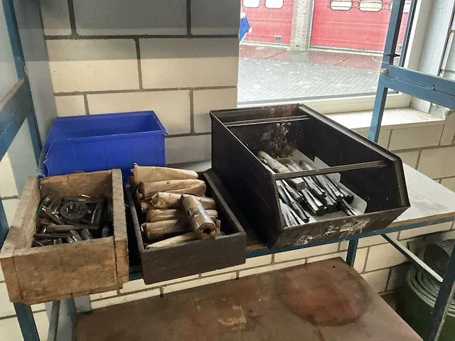 Magazijnstelling met boren - afbeelding 4 van  8