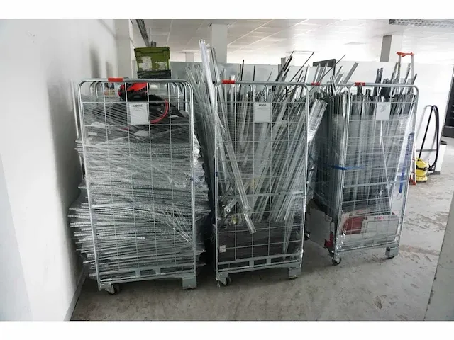 Magazijnstellingen circa 40 meter - afbeelding 3 van  5