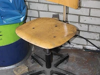 Magazijnstoel. - afbeelding 2 van  2