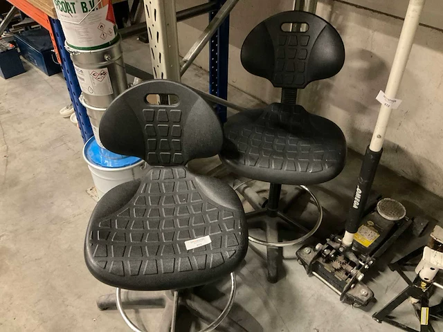 Magazijnstoelen (2x) - afbeelding 1 van  2