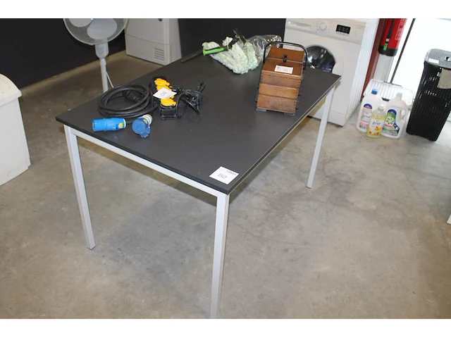 Magazijntafel 80 x 120 x 75 cm. let op! exclusief genummerde producten op tafel. - afbeelding 3 van  3