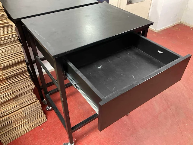 Magazijntafels verrijdbaar (2x) - afbeelding 2 van  2