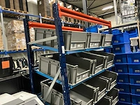 Magazijnwagen met bakjes - afbeelding 1 van  4