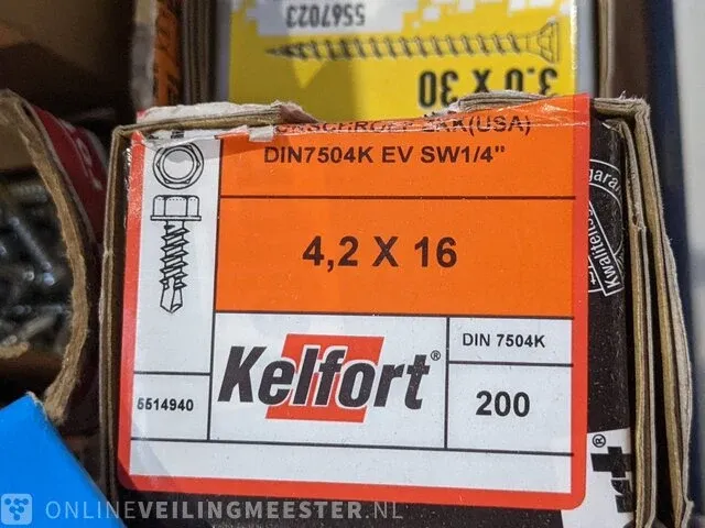 Magazijnwagen met divers ijzerwaar - afbeelding 4 van  36