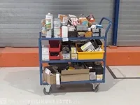 Magazijnwagen met divers ijzerwaar - afbeelding 1 van  36