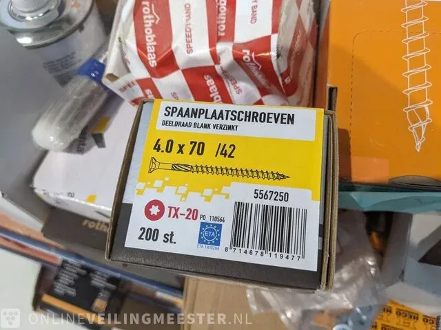 Magazijnwagen met divers ijzerwaar - afbeelding 34 van  36