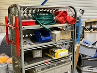 Magazijnwagen met inhoud - afbeelding 2 van  4