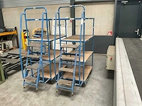 Magazijnwagen met trap (2x) - afbeelding 1 van  4