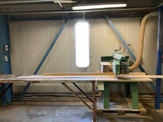Maggi junior 640 radiaalafkortzaagmachine v.v. aanvoertafel 2900mm - afbeelding 1 van  7