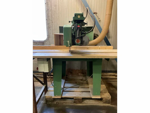 Maggi junior 640 radiaalafkortzaagmachine v.v. aanvoertafel 2900mm - afbeelding 4 van  7