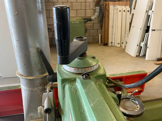 Maggi junior 640 radiaalafkortzaagmachine - afbeelding 10 van  12