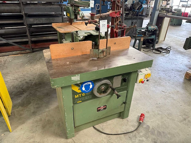 Magic - mt 6 - verticale freesmachine - afbeelding 1 van  7
