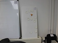 Magneetboard. afmeting 80 x 37 cm. - afbeelding 1 van  2