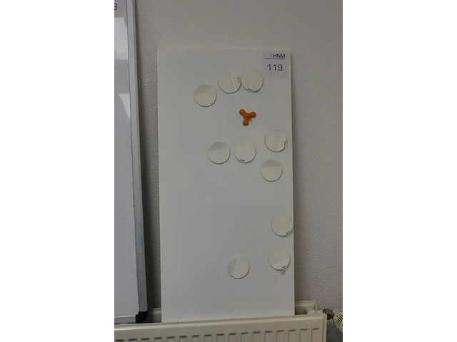 Magneetboard. afmeting 80 x 37 cm. - afbeelding 2 van  2