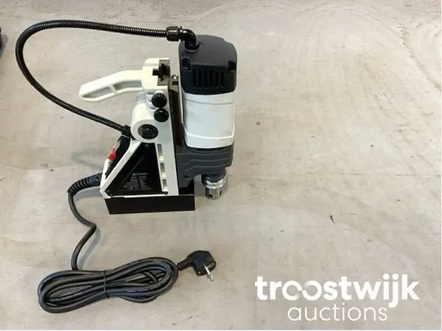 Magneetboor machine - afbeelding 3 van  8