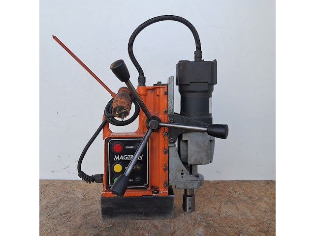 Magneetboor/freesmachine 32mm 230v 1700w magtron, mbe40, bouwjaar 2012 - afbeelding 2 van  8