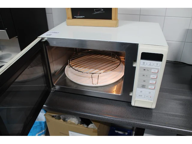 Magnetron sharp. - afbeelding 2 van  2