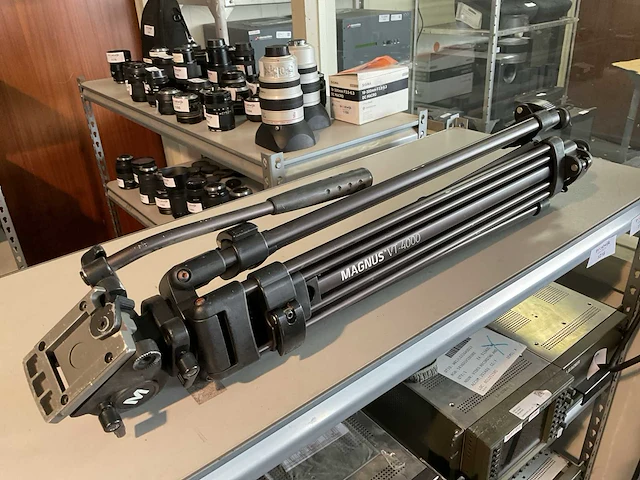 Magnus vt-4000 statief - afbeelding 4 van  5